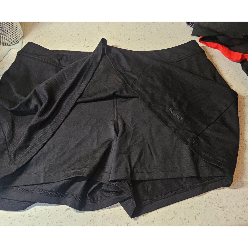 3 Piece Bundle Nike Windbreaker, Nike Dri Fit Shorts and Reebok Skort Bundle XL - Picture 10 of 11